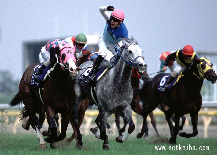 【期限切れ単勝馬券】第52回安田記念　2002/6/2 アドマイヤコジーン 2002年 第52回 安田記念 アドマイヤコジーン - YouTube