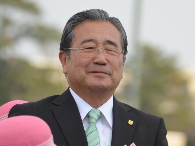 〈超レア〉藤沢和雄　調教師　引退記念　競馬 JRA ブランケット 超レア〉藤沢和雄 調教師 引退記念 競馬 JRA ブランケット 布団