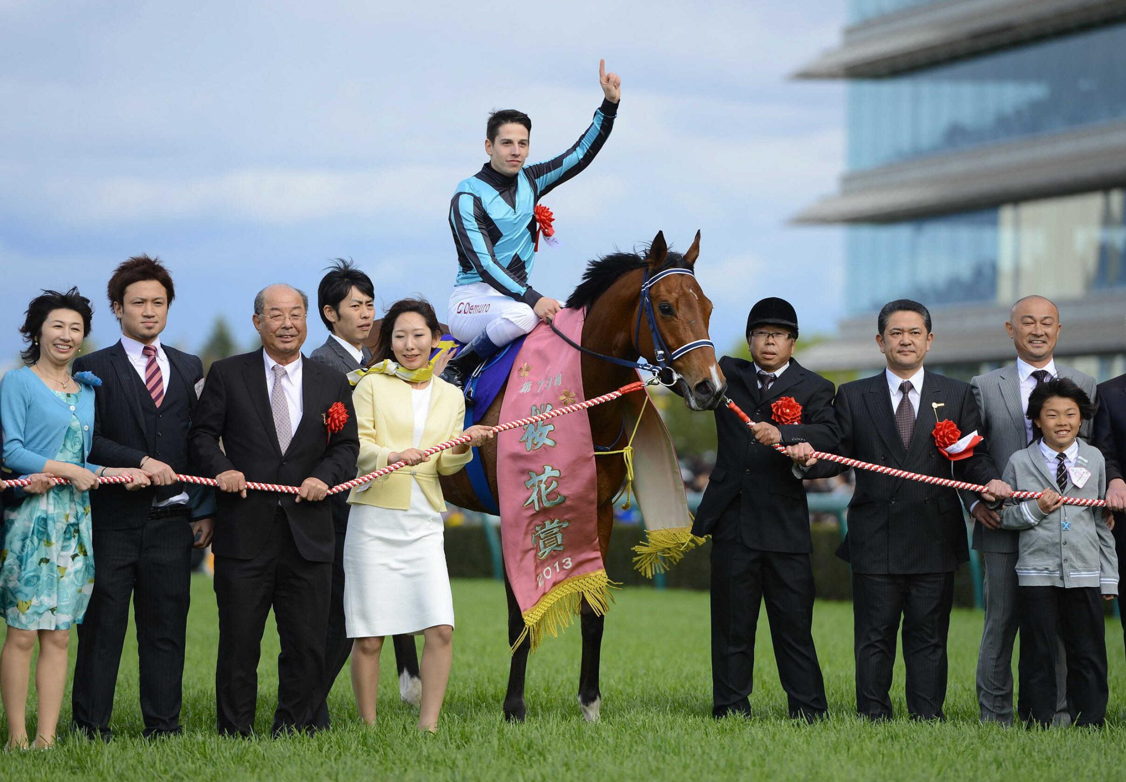 【桜花賞プレイバック３】レース前日に主戦が負傷も“代打”Ｃデムーロが大仕事　１３年・アユサン