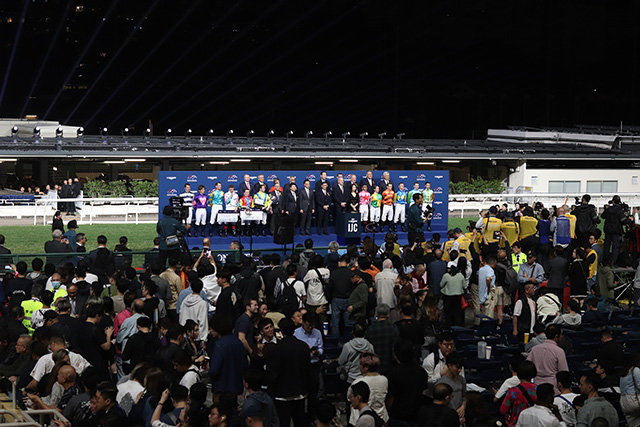 優勝者決定レースは22時10分… どうして香港で開催された名手の戦いは夜遅いの？