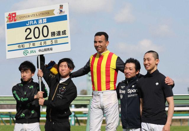 【山吹賞】ピックデムッシュ　2馬身半突き抜けた!モレイラが最速JRA通算200勝