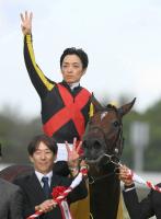  川田将雅騎手　リバティアイランドを追悼「彼女に申し訳ない。皆様からリバティを奪ってしまい申し訳ありません」故障後の様子もつづる「転ぶことなく耐えて僕を守ってくれました」【全文】