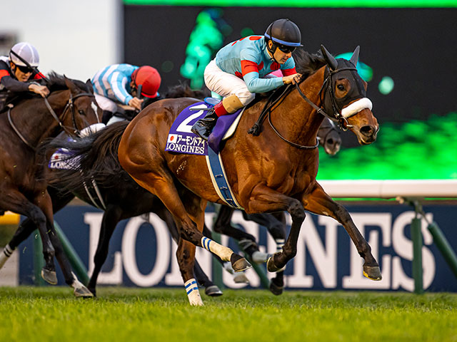 ④◆　競馬　JRA　◆　ブレイディヴェーグ　◆　エリザベス女王杯　◆２種類セット エリザベス女王杯】ブレイディヴェーグ5戦目でGI初戴冠、天才