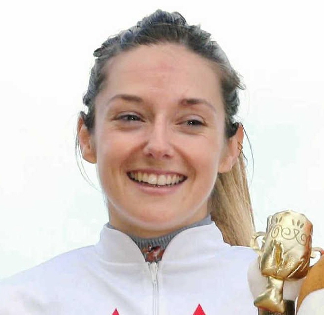 フランス美人騎手 ミシェルが重傷 ４頭落馬のアクシデントで頭部外傷 競馬ニュース Netkeiba Com