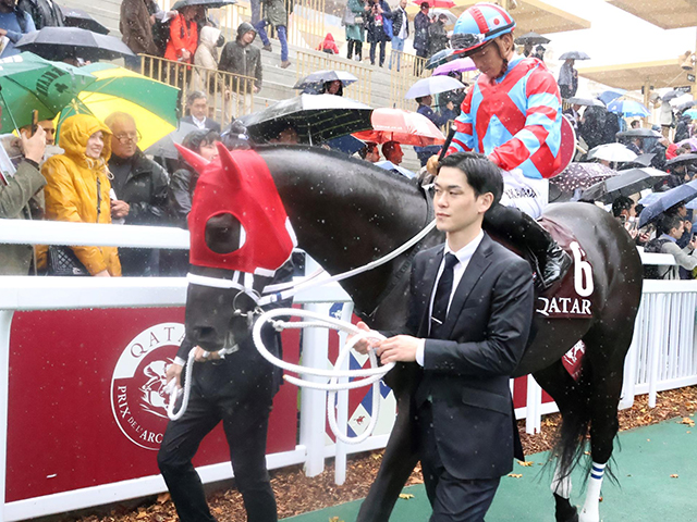 個別対応可能な-売り切り 競馬 ディープボ•ンド •凱旋門賞ジャケット