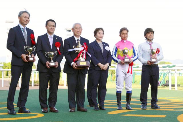 和田勇介調教師が東京7RでJRA通算100勝　同日の読売マイラーズCはロングランで重賞制覇