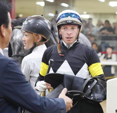 【府中S】短期免許で初来日のディー騎手が2週目で待望のJRA初勝利　「やっと落ち着きました(笑い)」
