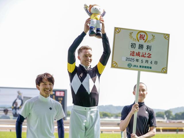 マイケル・ディー騎手がJRA初勝利！ 「日本のファンの皆様は素晴らしく…」