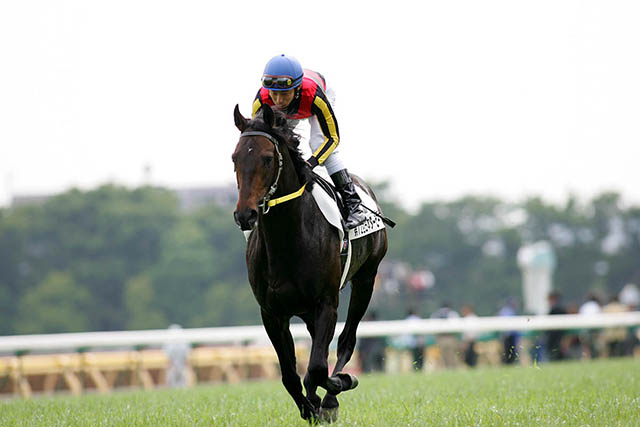 レース史上唯一 2番人気が2桁オッズとなった20年前の日本ダービー