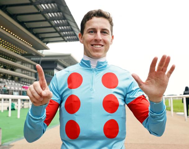 【東京12R・4歳上2勝クラス】アルゴナヴィスが2連勝　レーン騎手は8Rから連続実施競走では歴代2位となる5連勝