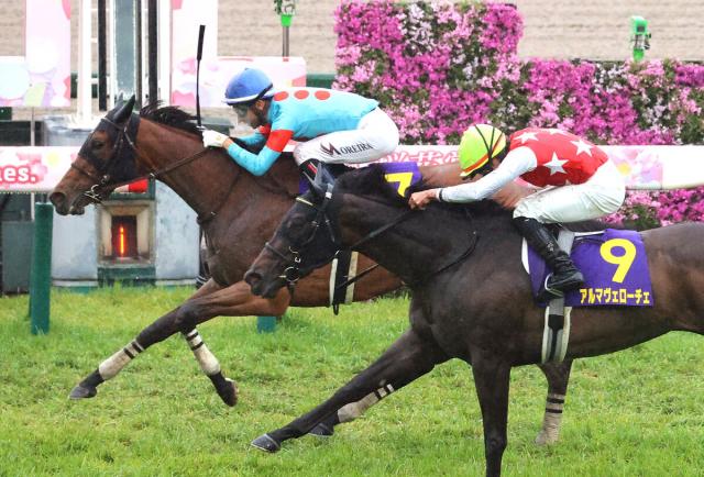 【オークス】桜花賞上位3頭が3強ムードも前走1番人気で敗戦の実力馬が4番人気で続く　前日オッズ
