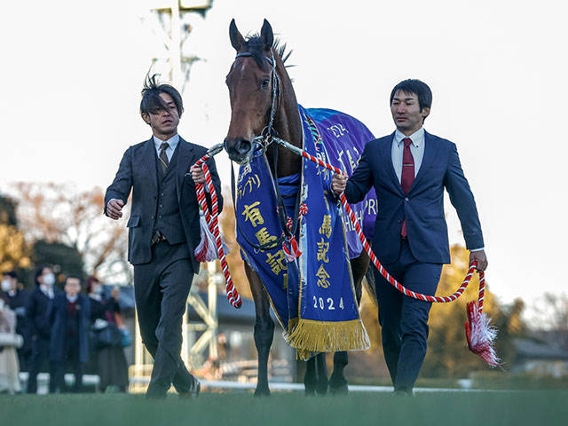 【宝塚記念想定】レガレイラやアーバンシックなど18頭
