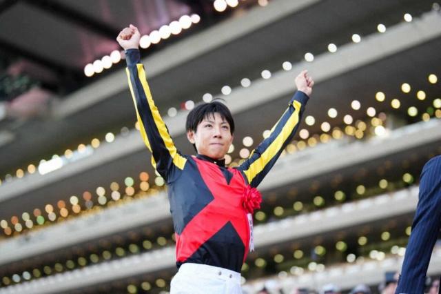 【日本ダービー】ダービー初制覇の北村友一騎手「最高のエスコートができた」　人馬一体でつかんだ頂点