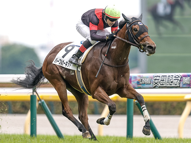 【メイクデビュー東京6Rレース後コメント】パープルガーネット C．ルメール騎手ら