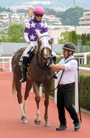 【阪神11R・水無月S】6歳馬サンライズアムールが復活のオープン4勝目　幸英明騎手「強かったですね」