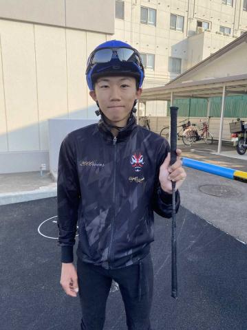 鷲頭　障害挑戦から1年7カ月…ケガ乗り越えて初勝利