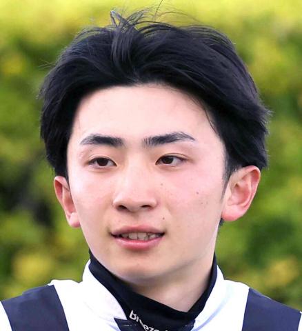22日の函館で落馬した長浜鴻緒騎手は左腕と左足指の骨折　師匠の根本調教師「もう一度検査を受けてから手術します」