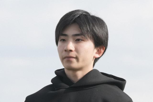 函館で落馬負傷の長浜鴻緒騎手は左腕と左足を骨折　根本師「検査して手術を受ける」