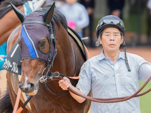 小倉ダートは逃げ先行有利 マッシャーブルムが粘り込む