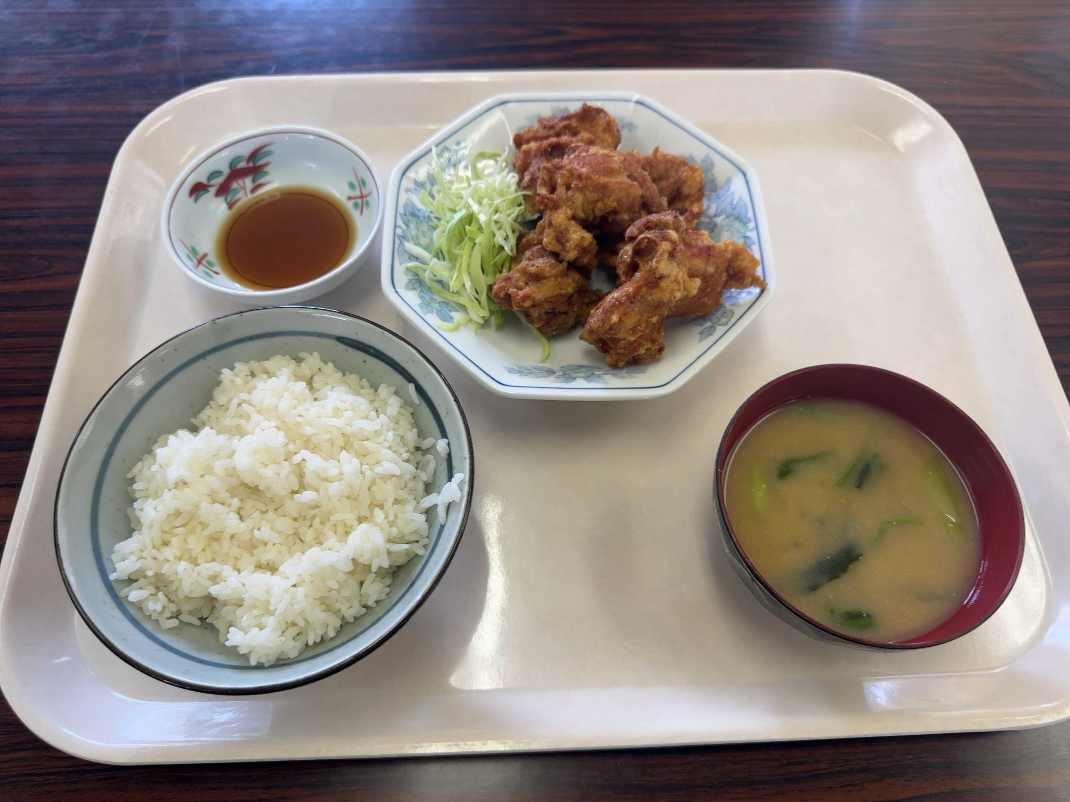 函館競馬場で働くホースマンの食を支える厩務員食堂　河口さん「飽きのないように」
