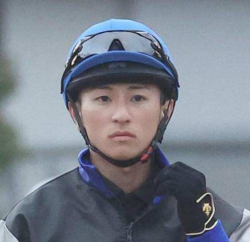 先週小倉で左腕負傷の吉村誠之助騎手は「今週は乗ります。調教で痛みもありませんでした」調教騎乗も再開