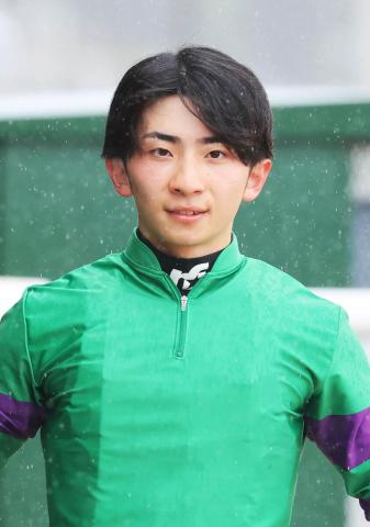 長浜鴻緒騎手が手術　師匠の根本調教師「全治3か月くらい」落馬で左腕と左足の指を骨折