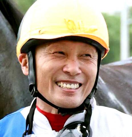 【高知競馬】赤岡修次騎手が地方通算4700勝を達成　2万802戦目