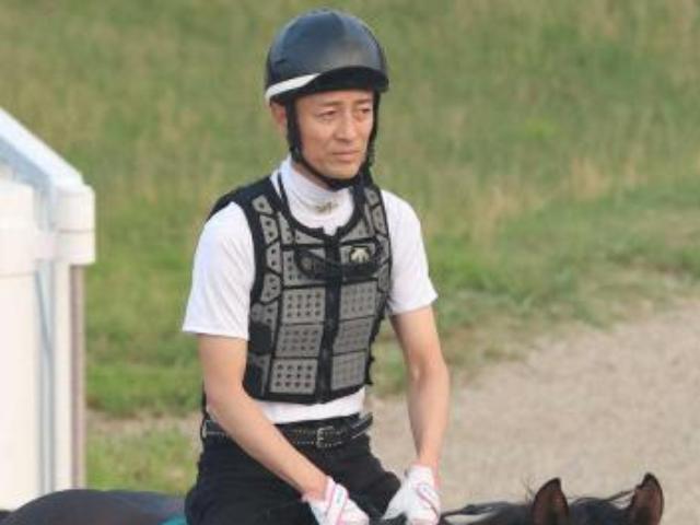 秋山師「日々勉強」　開業4カ月、試行錯誤の日々