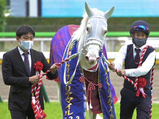 半姉は名牝ソダシ 白毛のマルガが武豊騎手でデビュー勝ちなるか