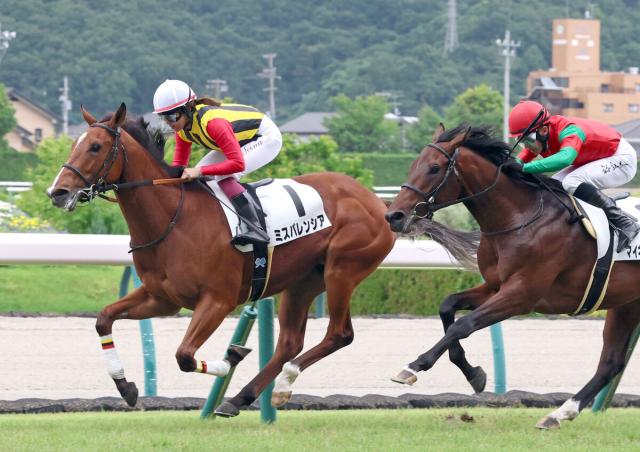【福島5R・2歳新馬】ミスバレンシアがしぶとく逃げ切ってデビュー勝ち　今村聖奈騎手「調教通りの動き」