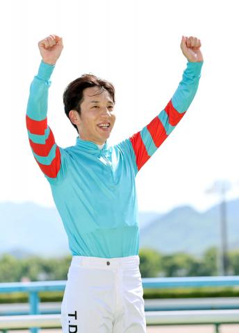 団野大成騎手が小倉ターフ賞を受賞　ヤマニンアルリフラで北九州記念制覇