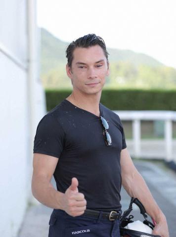 バデルが栗東トレセン初訪問　武豊の“お祝い”に感激「うれしかった」