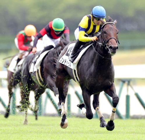 【中京3R・2歳未勝利】アンドゥーリルが断然人気に応え5馬身差V　荻野極騎手「最後も余力がありました」