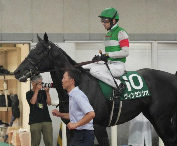 【レパードS】1番人気ヴィンセンシオ　7着敗戦もルメール「いいダート馬になれると思う」