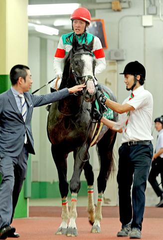 【CBC賞】4角13番手から追い込んだシュトラウスが3着　杉原誠人騎手「馬の能力に驚かされました」