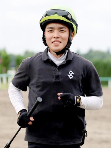 骨折休養のルーキー上里直汰騎手が新潟で復帰「いろいろな人に迷惑をかけたので気を引き締めて騎乗したい」