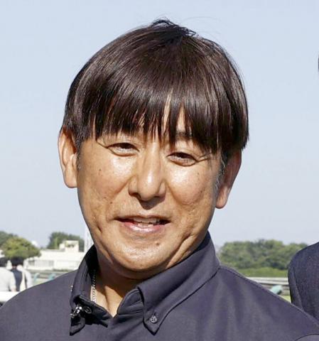 何とちょうど1000戦目!　四位調教師がJRA通算100勝達成　「さらにもっと上を目指して」