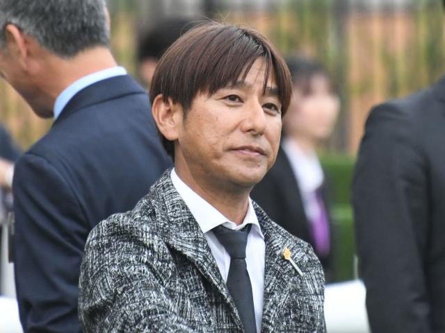 四位洋文調教師がJRA通算100勝達成！ 「さらにもっと上を目指して」