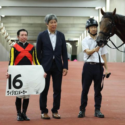 焼き肉弁当→ハンバーガー→焼き肉弁当…強靭な胃袋を持つ55歳・内田博幸騎手