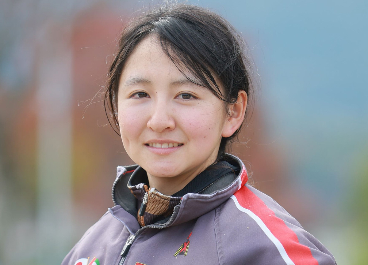 騎手・古川奈穂が来日した名手と私服で２Ｓ「かわいくて素敵」「抜群すぎる美しいお顔」とファン絶賛、過去には“ステッキ”なプレゼントも