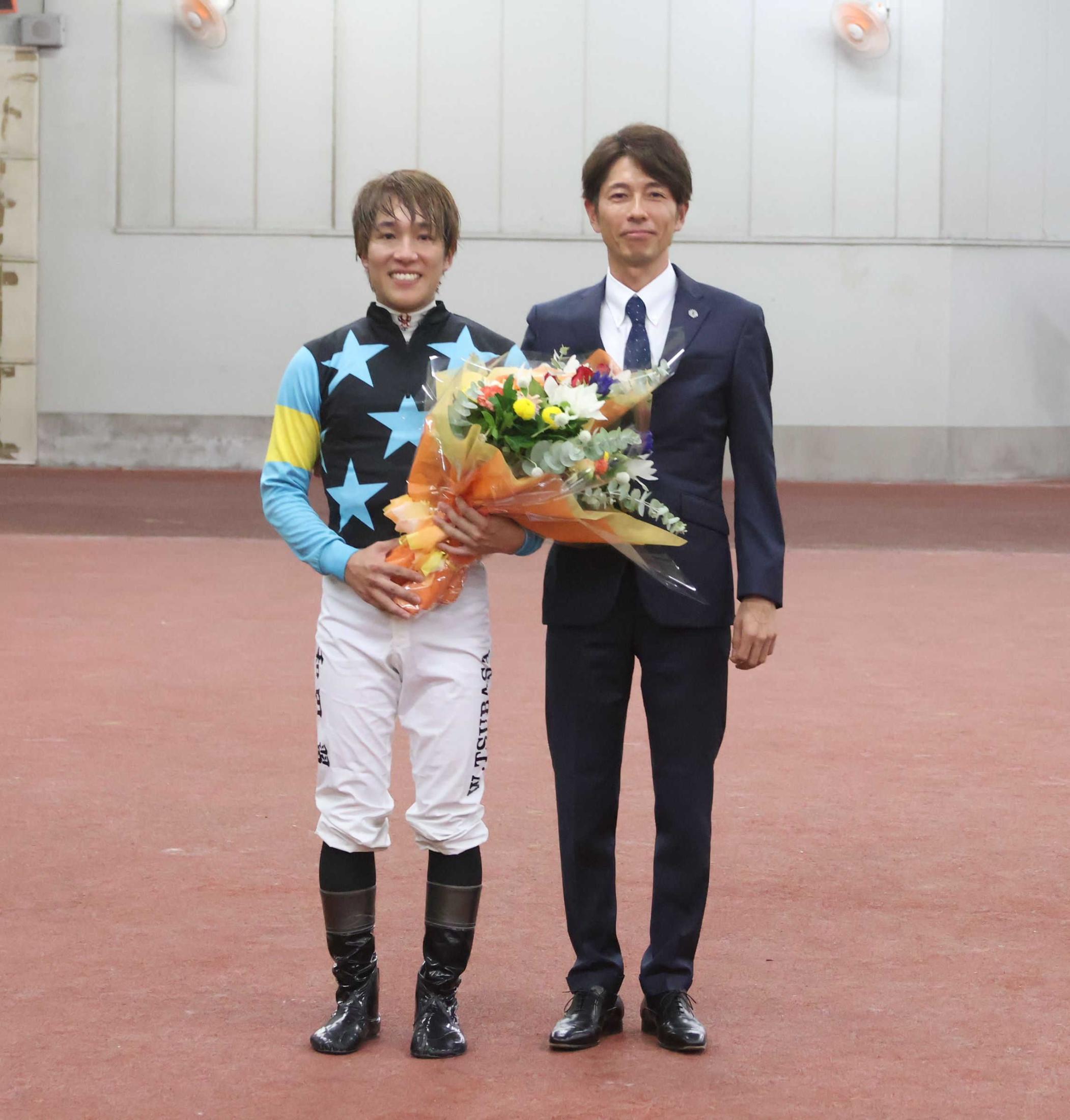 和田翼　ラストライド９着　１３年の騎手人生「長かったようでアッという間」　叔父・和田竜も応援に駆けつけ