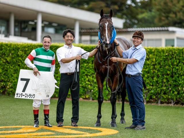 【メイクデビュー中山5Rレース後コメント】サンダーストラック C.ルメール騎手ら