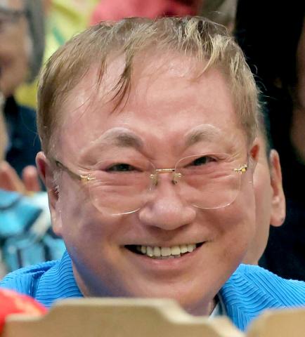 【POG】珍名馬タカスタカスタカスは坂路でラスト11秒8　高須克弥オーナーも期待「損はさせません」