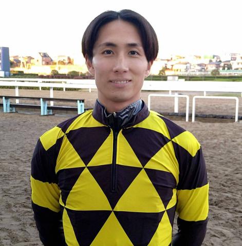 ホッカイドウ競馬の落合玄太騎手が6089戦目で地方競馬通算900勝達成
