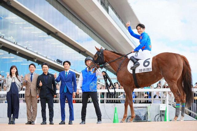 【船橋競馬】森泰斗師が3Rで初出走初勝利　「ドラマみたいな展開」　鞍上は騎手時代の同期・戸崎圭太