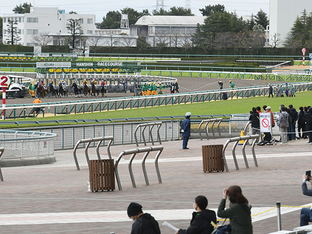 25日から再び無観客競馬に(写真は3月13日の阪神競馬場、(c)netkeiba.com)