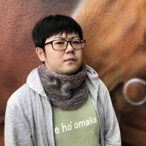 写真:まぐ