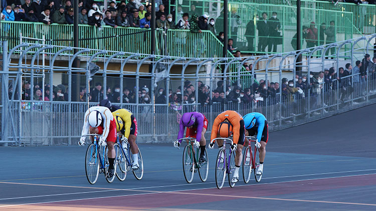 準決勝12Rゴール前(写真提供:チャリ・ロト)