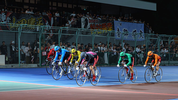 準決勝12Rゴール前(写真提供:チャリ・ロト)