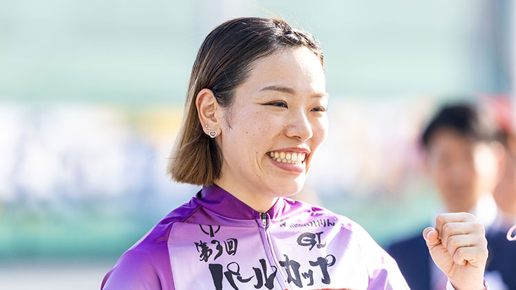 佐藤水菜(撮影:北山宏一)